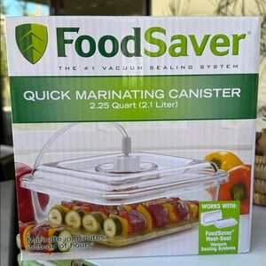 FoodSaver Quick Marinating Canister 2.25 Quart 2.1 Liter Vacuum Sealer Accessory